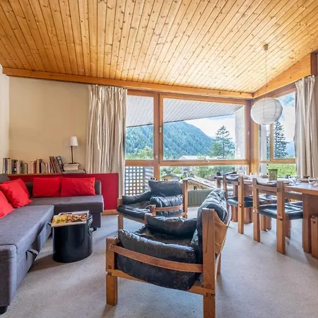 Vintage Appt With Balcony- View On Mont Blanc Апартаменты *
